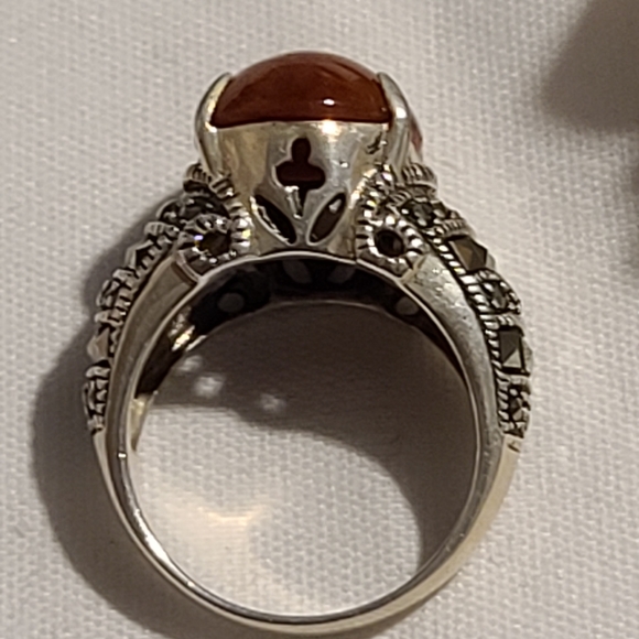 Vintage Carnelian Marcasite Engraved Ring - Picture 6 of 7
